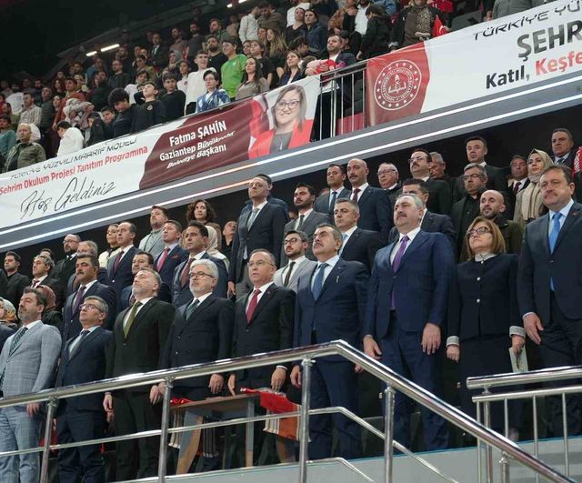 Bakan Tekin: "Türkiye’ye özgü bir model inşa ettik diye eleştiriyorlar" — 'Şehrim Okulum' tanıtıldı