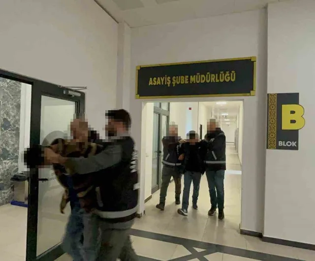 Başiskele'de 200 bin liralık kablo hırsızlığı: 2 şüpheli ve çalıntı motosikletle yakalandılar