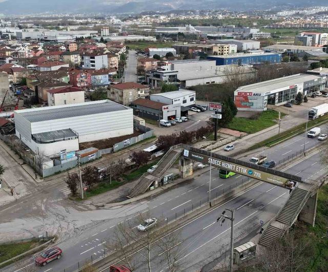 Başiskele'de Genc-i Âlâ Kapalı Spor Salonu inşaatında son aşama