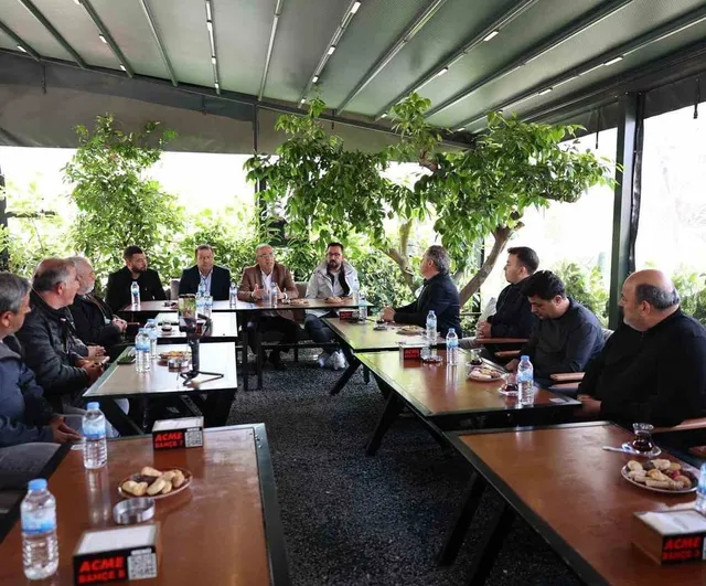 Başkan İbrahim Naci Yapar Kuzeytepe Mahallesi Esnafıyla Buluştu