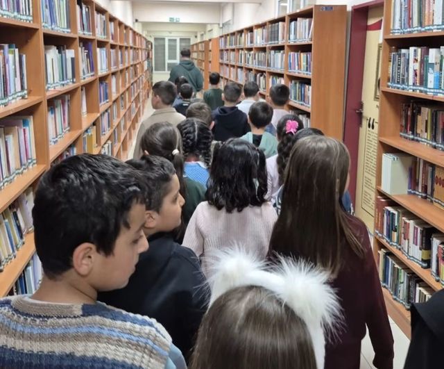 Bayburt'ta öğrenciler Kütüphaneler Haftası'nda İl Halk Kütüphanesi'nde kitapla buluştu