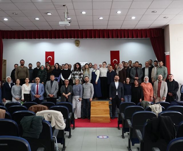 Bilecik’te 'Psikolojik Danışmanların Kişisel İyi Oluşu' semineri düzenlendi