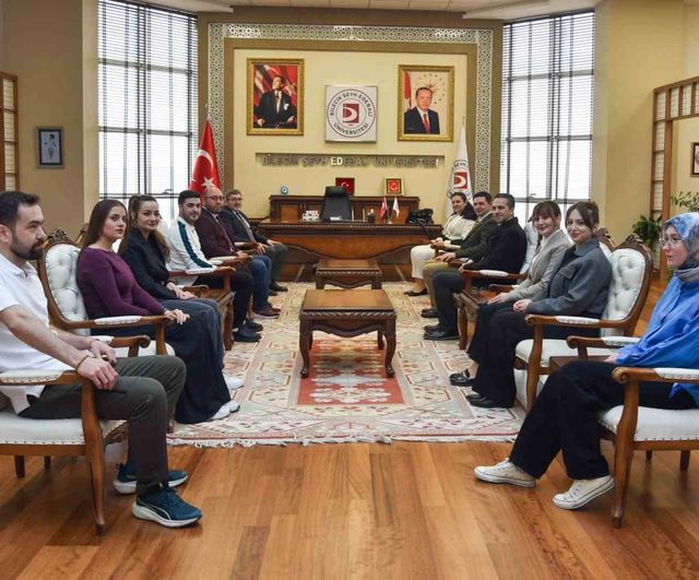 BŞEÜ'de 62. Kütüphane Haftası töreni: Kütüphaneyi en çok kullananlar ödüllendirildi