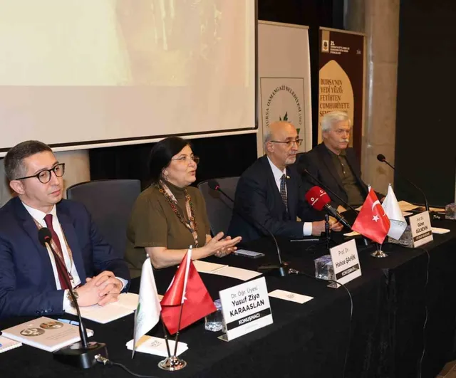 Bursa’nın Yedi Yüzü sempozyumu kent tarihini ve kültürel mirasını tartıştı