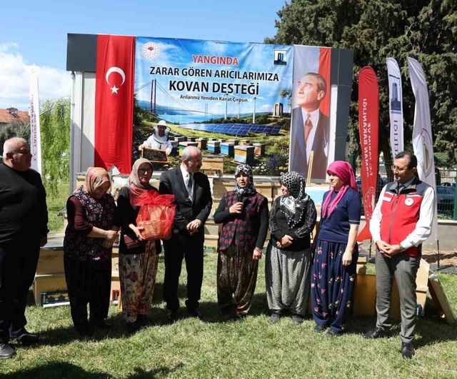Çanakkale'de 2025 orman yangınlarında zarar gören 39 arıcıya 2 bin kovan teslim edildi