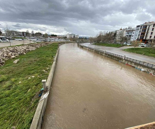 Çanakkale’de Kocabaş Çayı normale döndü