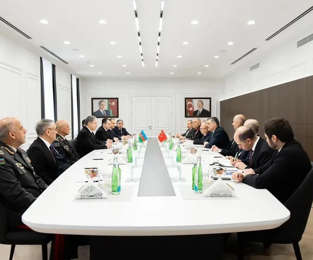 Çiftçi ve Eyvazov Bakü'de Görüştü: İş Birliği ve Tecrübe Paylaşımı Vurgulandı