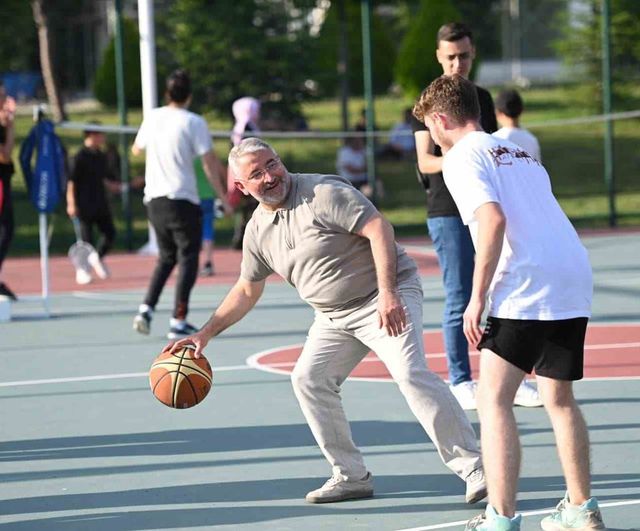 Çorum Belediyesi 'Gençlik Spor Oyunları' ile 19 Mayıs'ta gençleri 8 branşta buluşturuyor