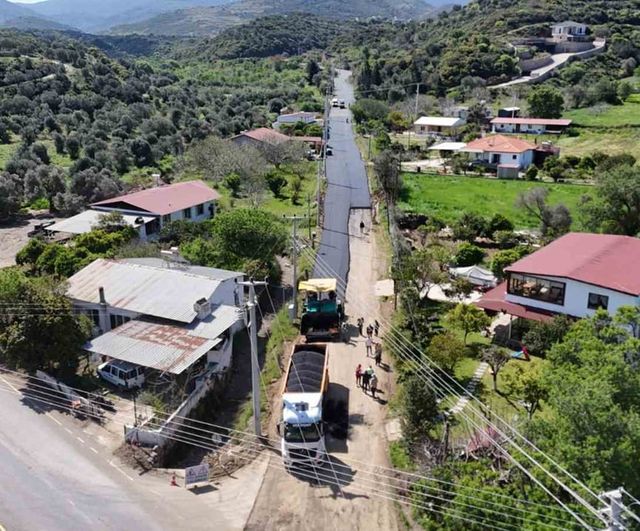 Datça merkezinde 13 km sıcak asfalt ve 7 km yağmursuyu hattı tamamlandı