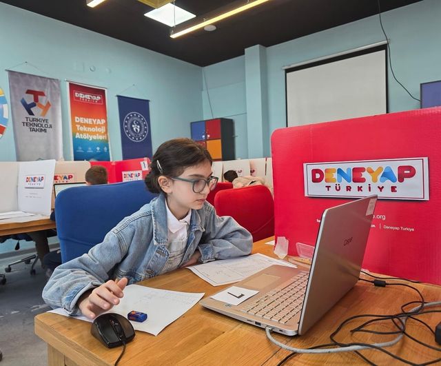 Deneyap e-sınavı Afyonkarahisar'da başladı: 1436 genç katılıyor