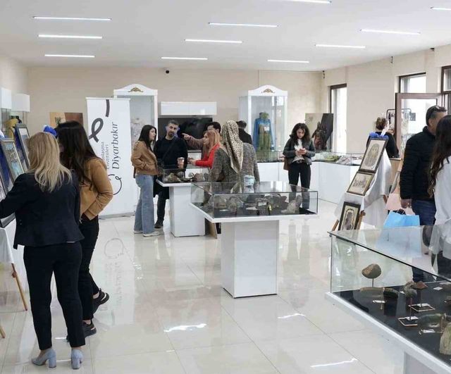 Diyarbakır'da 'Harmoni' Resim Sergisi: Anadolu İzlerinden Çağdaşa Sanat Yolculuğu