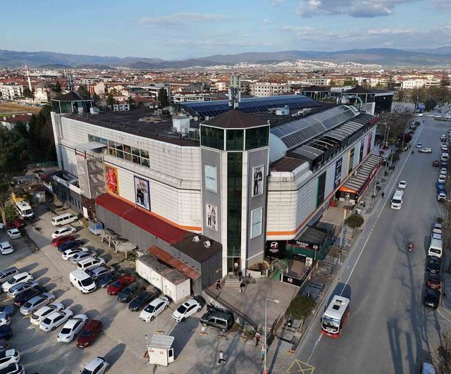 Düzce Belediyesi: Krempark AVM'nin Eksikleri Giderilmedi, Resmi İşlemler Başlatılacak