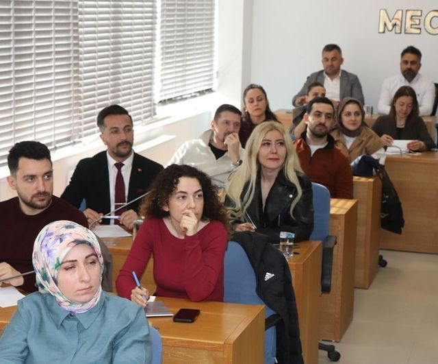 Düzce Belediyesi personeline 4734 sayılı Kamu İhale Kanunu ve Doğrudan Temin eğitimi verildi