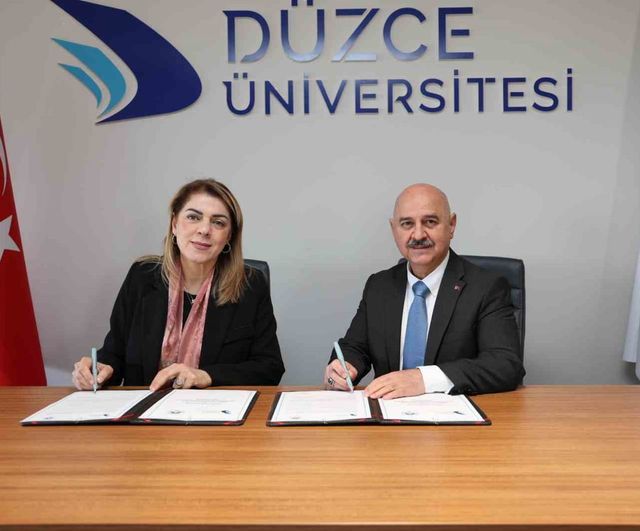 Düzce ve Kırklareli Üniversiteleri 'Akademik ve Bilimsel İş Birliği Protokolü' İmzaladı