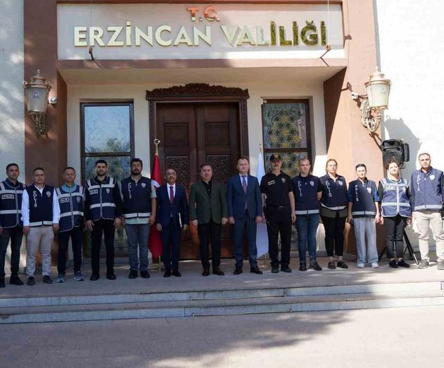Erzincan'da Okul Polisleri Projesi: 2024 Eylül'den Bu Yana Okullarda Güvenlik ve Rehberlik