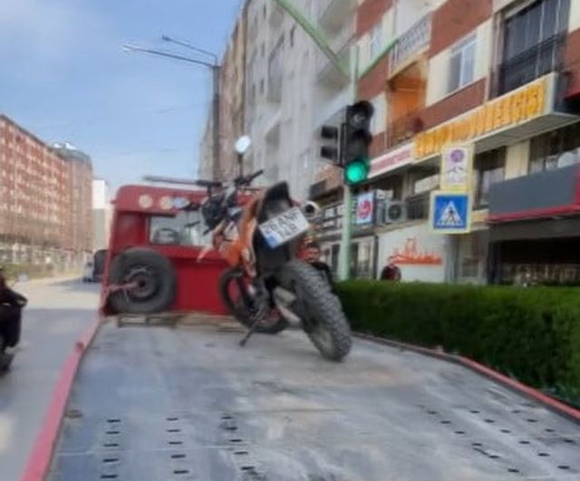 Eskişehir'de ön tekerlek kaldırma paylaşımı 49 bin TL ceza ve ehliyet kaybı ile sonuçlandı