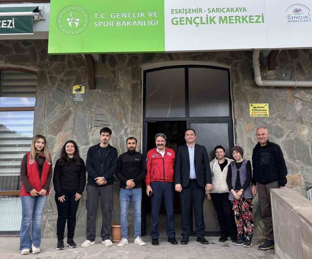 Eskişehir Gençlik ve Spor İl Müdürü Sarıcakaya Gençlik Merkezi’ni İnceledi
