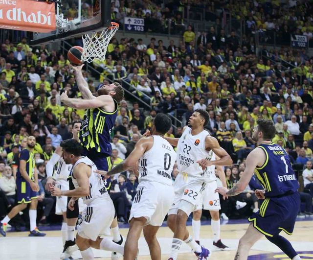 Euroleague: Fenerbahçe Beko 69-74 Real Madrid — Ülker Spor ve Etkinlik'te maç özeti
