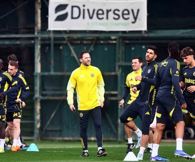 Fenerbahçe, Beşiktaş maçının hazırlıklarını tamamladı