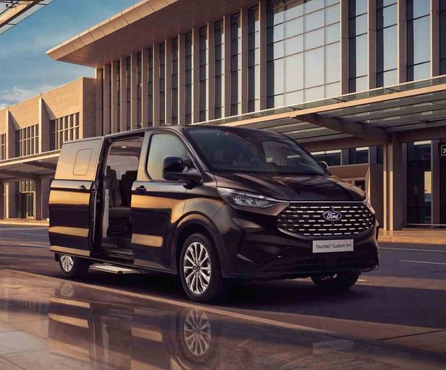 Ford Türkiye, Tourneo Custom 9+1 koltuk seçeneğini satışa sundu