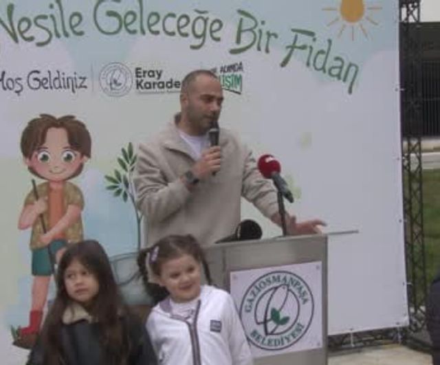 Gaziosmanpaşa’da 'Nesilden Nesile' Fidan Dikimi: Çocuklar Millet Bahçesi’nde Fidanları Toprakla Buluşturdu