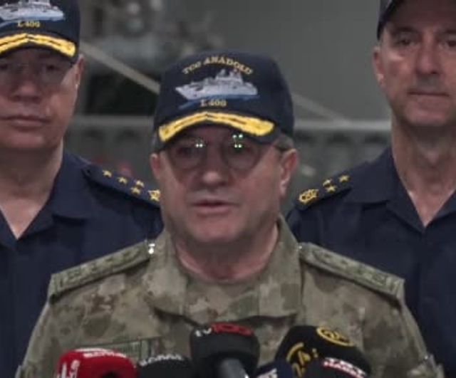 Genelkurmay Başkanı Orgeneral Selçuk Bayraktaroğlu: Mavi Vatan 2026'da TB-3 ile 'Kamikaze İDA' imhası gerçekleştirildi