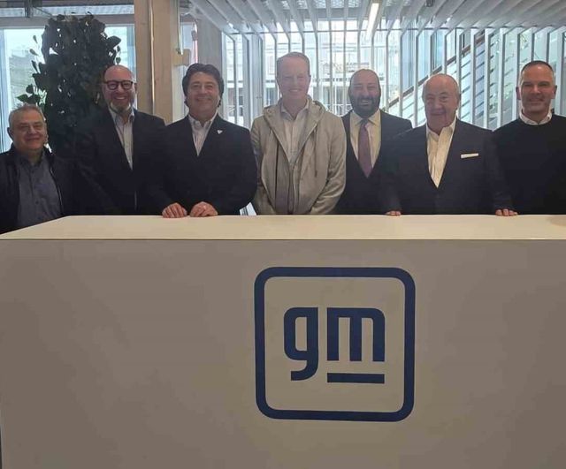 General Motors, Tur Oto ile Türkiye'de resmi temsilcilik anlaşması imzaladı