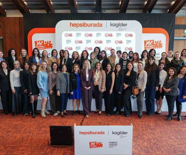 Hepsiburada ve KAGİDER'in 'Yol Arkadaşın Burada' Programında Ara Dönem Değerlendirmesi: Eğitim Tamamlandı, Mentörlük Fazı Başlıyor