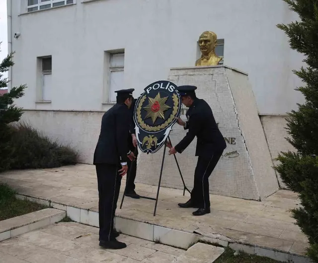 İhsaniye'de Polis Haftası etkinlikleri: Atatürk büstüne çelenk, birlik ve dayanışma vurgusu