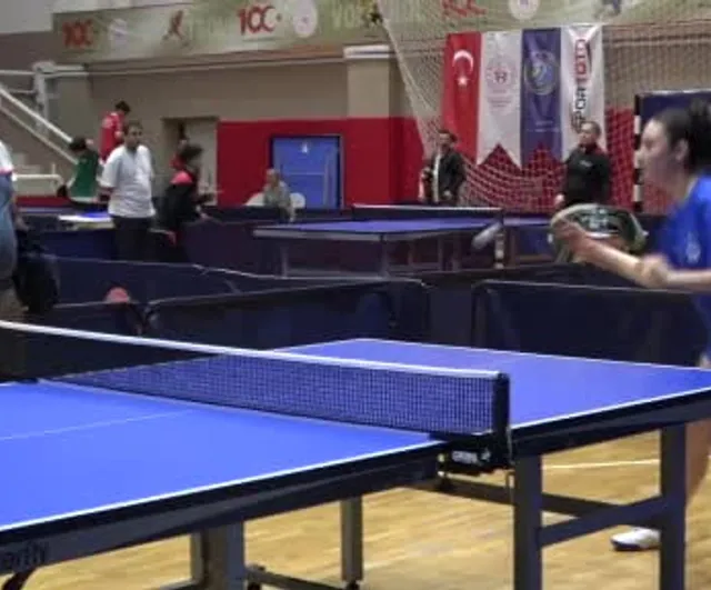 İşitme Engelliler Masa Tenisi Türkiye Şampiyonası Samsun'da başladı