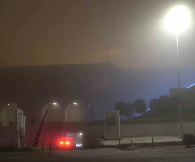 İstanbul'da gece boyunca etkili sis: simge yapılar görünmez oldu