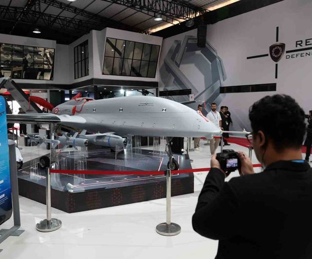 İtalya, Bayraktar TB3 SİHA’larını Cavour uçak gemisine entegre edecek