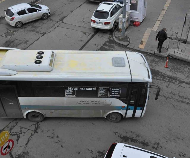 Kars'ta dolmuş zamları: 25 TL'den 35 TL'ye yükseliş ve vatandaşların talepleri