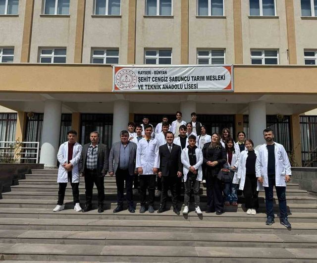 Kayseri Ticaret Borsası, Şehit Cengiz Sabuncu Tarım Mesleki ve Teknik Anadolu Lisesi’ni ziyaret etti