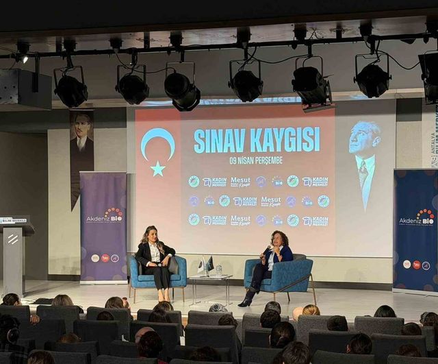 Kepez Belediyesi'nde 'Sınav Kaygısı' Söyleşisi: Fiziksel ve Zihinsel Etkiler Ele Alındı