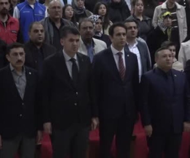 Kilis’te 'Kim Var?' sanat etkinliği Kilis 7 Aralık Üniversitesi’nde yoğun ilgi gördü