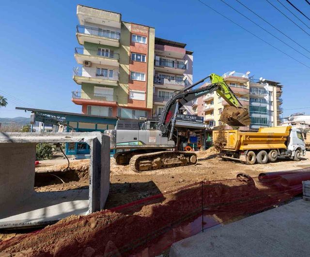 Kiraz’da 100 milyon TL’lik yağmursuyu altyapı yatırımı: 3 km hat inşa edilecek