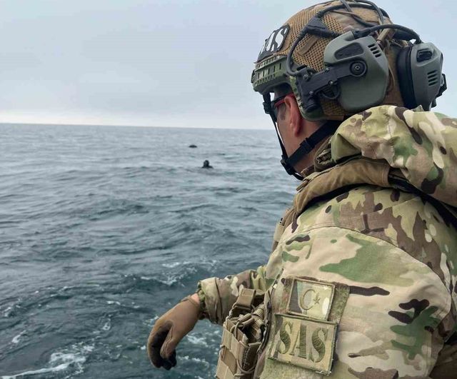 Kırklareli İğneada açıklarında tespit edilen mayın SAS timleri tarafından imha edildi