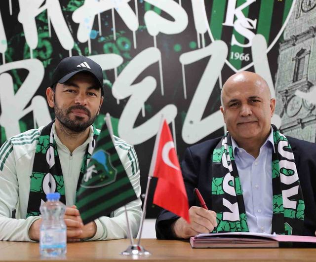 Kocaelispor, Selçuk İnan ile sözleşmesini 30 Haziran 2028'e kadar uzattı