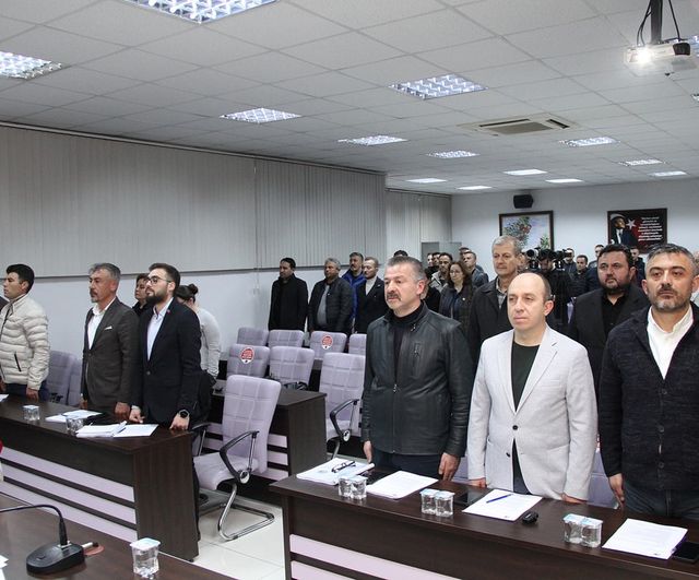 Kula Belediyesi Meclisinde Encümen ve İhtisas Komisyonu Seçimleri: CHP Listeleri Destek Bulamadı