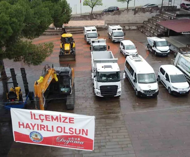 Kuyucak Belediyesi ikinci yılında araç filosunu 12 yeni araçla güçlendirdi