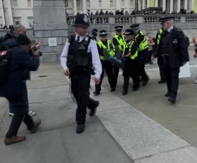 Londra'da 'Filistin için Eylem' destek gösterisine polis müdahalesi: 212 gözaltı