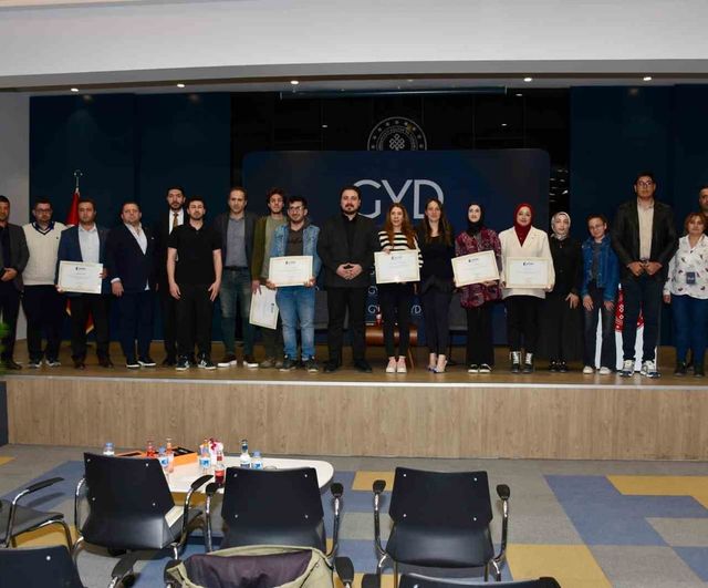 Malatya'da 'Girişimci Kütüphanesi' Programı: Gençlere Girişimcilik, E-Ticaret ve Teknoloji Eğitimi