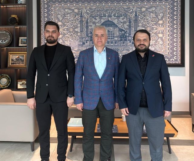 Malatya İş İnsanları Platformu Başkanı Özköse, TÜGVA İstanbul İl Başkanı Çiçen'i Ziyaret Etti