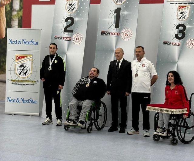 Manisalı özel sporcu Samet Akça, R4 ve R5 kategorilerinde Türkiye ikincisi