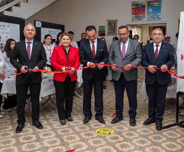 Menteşe Atatürk Turizm MTAL’de 4006-A Bilim Fuarı: 19 Proje Sergilendi