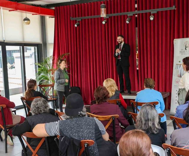 Mezitli Belediyesi’nin Ücretsiz Kursları Sosyal Yaşamı ve Becerileri Güçlendiriyor