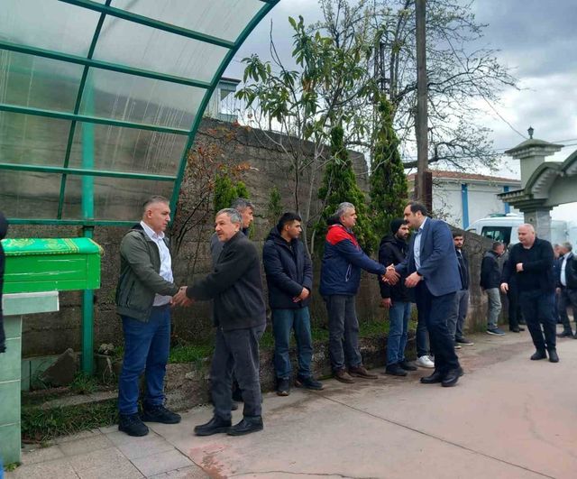 Mide kanseri nedeniyle 30 yaşında vefat eden Ertuğrul Hamut, Kozlu’da toprağa verildi