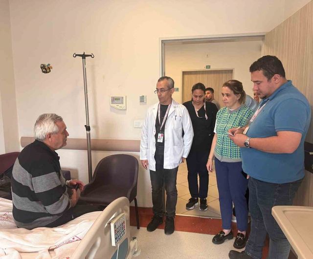 Muğla Köyceğiz Devlet Hastanesi'nde Başhekim Op. Dr. Süreyya Kolcuoğlu, Hastaların Taleplerini Dinledi