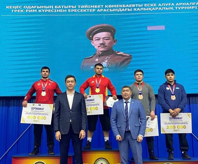 Muhittin Emre Helvacı, Kızılorda'da Gümüş Madalya Kazandı